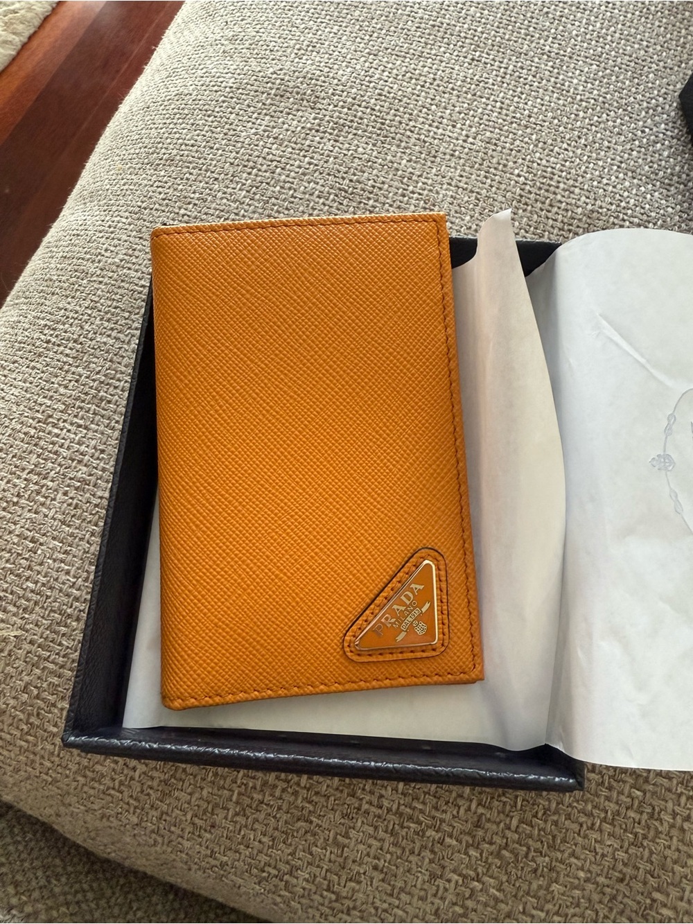 Prada Wallet - Picture 4 of 4